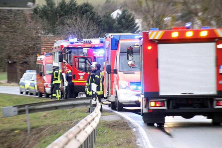 Viele Rettungskräfte waren im Einsatz, um dem 16-Jährigen zu helfen.
