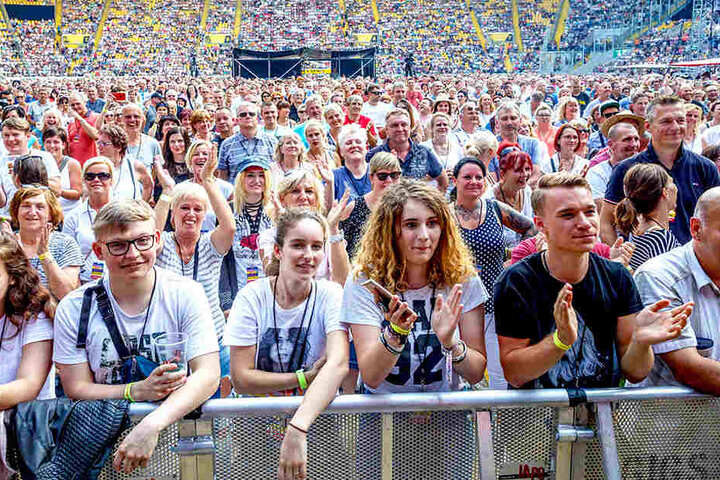 Rund 20 000 Besucher kamen 2018 zur Dresden-Premiere der "Schlagernacht des Jahres".