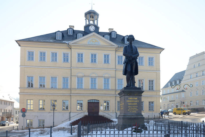 Beim Neujahrsempfang im Rathaus ließen es sich 200 Gäste gut gehen.