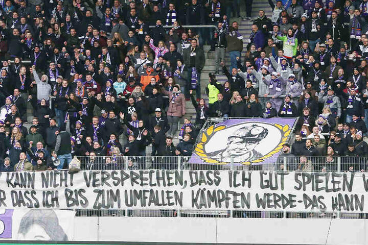 Die FCE-Fans drückten klar und deutlich aus, was sie von den Profis erwarten.