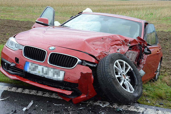 Auch am BMW entstand ein hoher Schaden.