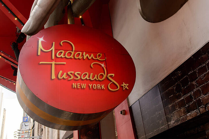 Bei Madame Tussauds in New York hat sich ein Vandale zu schaffen gemacht.
