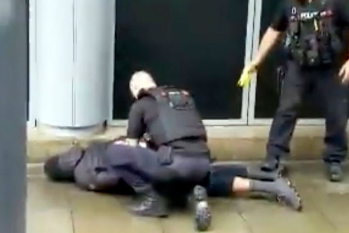 Ein Verdächtiger konnte nach der Messerattacke in einem Einkaufszentrum verhaftet werden.