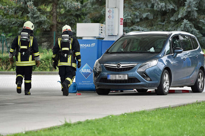Über eine Stunde musste die Tankstelle gesperrt werden.