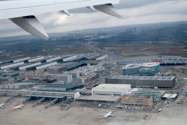 Der Flughafen Stuttgart: Ein Passagierflugzeug aus München musste hier eine Sicherheitslandung durchführen.