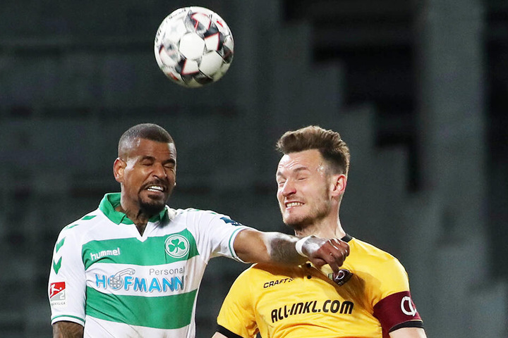 Ballas im Zweikampf: der Abwehrturm weiß, dass Dynamo in der zweiten Hälfte nicht so viel investiert hat, wie noch in Aue.