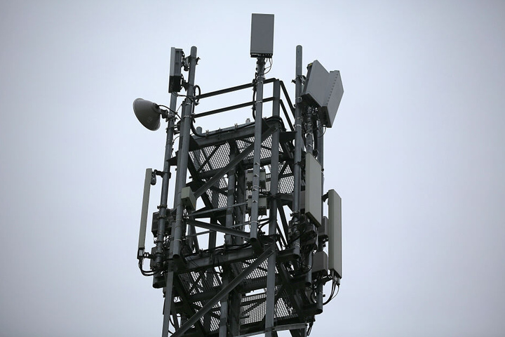 Für 5G werden deutlich mehr Sendemasten benötigt, als für die herkömmlichen Techniken. (Symbolbild)