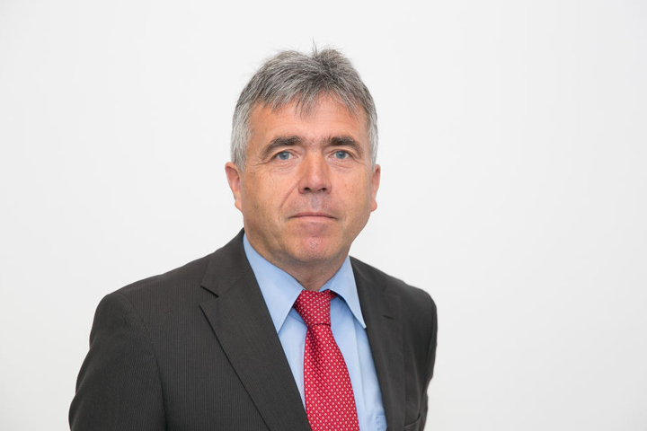 Bautzens Landrat Michael Harig (56, CDU) will nach dem Vorfall einen
Wolfsabschuss prüfen lassen.