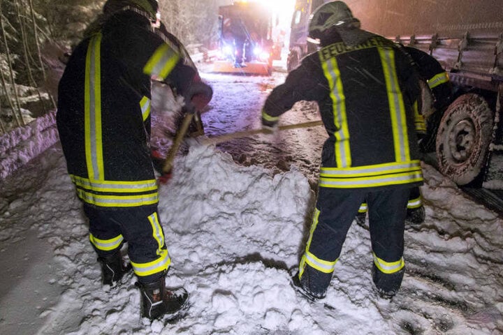 Selbst der Winterdienst hatte seine Probleme durchzukommen.