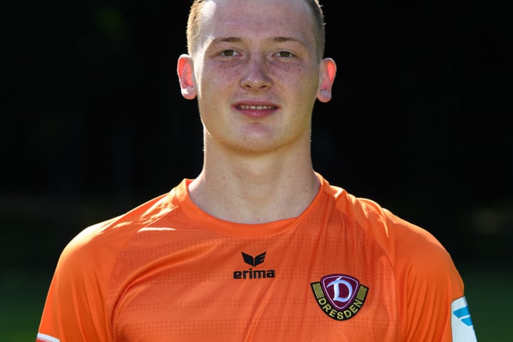 Dynamo-Torwart Markus Schubert reist zu den U19-Junioren.