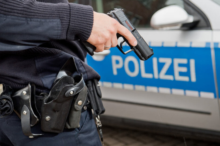 Der Mann ließ sich widerstandslos festnehmen (Symbolfoto).