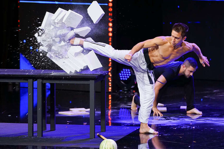 Mit seinen Kicks will Harun die Jury begeistern.