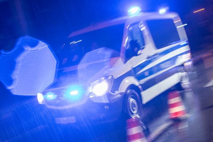 Die Polizei schätzt den Sachschaden des Unfalls auf circa 31.000 Euro. (Symbolbild)
