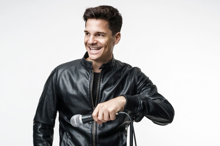 "Mach dich frei" heißt das aktuelle Programm des Schweizer Comedians Alain Frei.