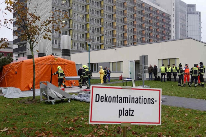 Für die Übung wurde auch ein Dekontaminationsplatz eingerichtet.