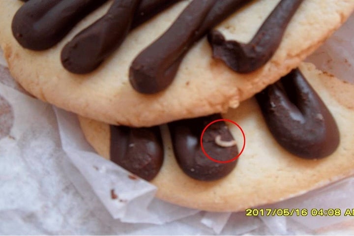Sogar lebende Maden fanden die Prüfer auf Keksen in einer Dresdner Bäckerei.