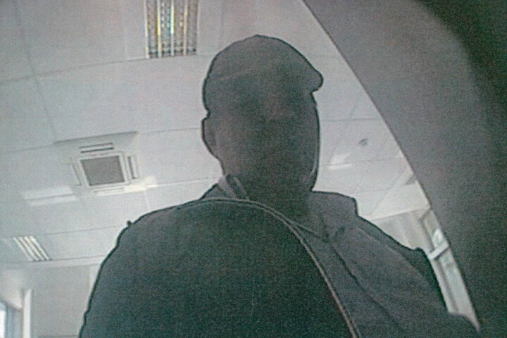 Mit diesem Foto werden die unbekannten Kartendiebe nun gesucht.