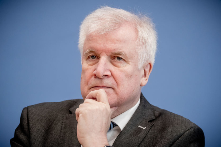 Bundesinnenminister Horst Seehofer (69) sprach sich für die NRW-Initiative zu Olympia 2032 aus.