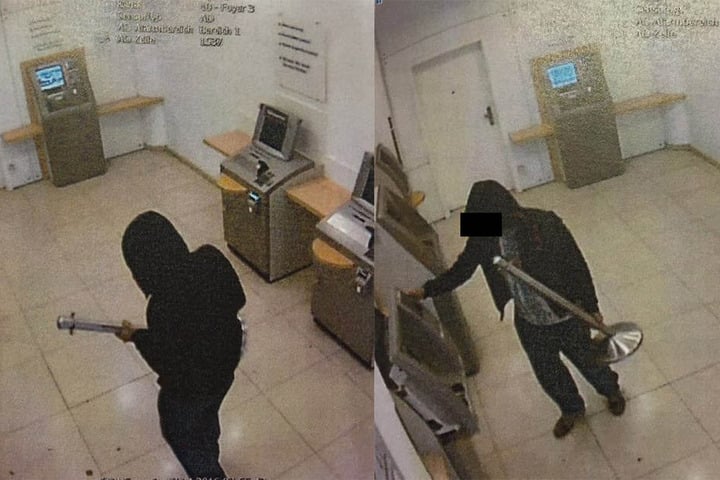 Gejza M. (32) in Aktion. Die Videoüberwachung zeigt, wie er mit der
Absperrsäule im Automatenraum randaliert.