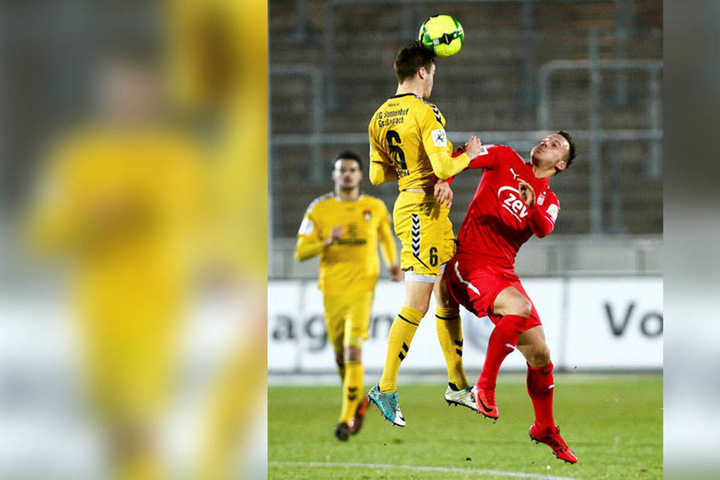Fabian Schnabel (r.) feierte gegen Großaspach sein FSV-Debüt.
