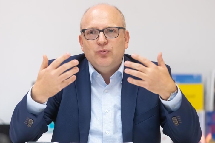 Kämmerer Sven Schulze (47, SPD) will neuer OB werden.