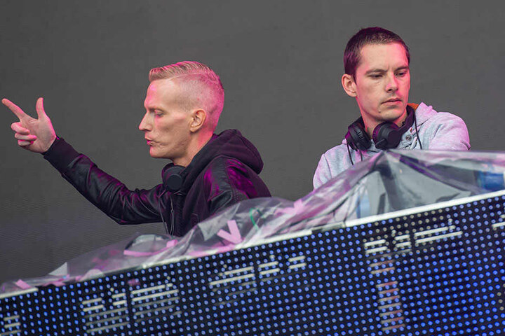 Marcel Stephan aka. DJ Spike*D und Nico Wendel (r.) sind das Duo "Gestört aber Geil".