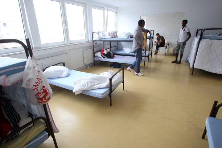 Städte und Gemeinden in NRW bekommen nach eigenen Angaben nur 30 Prozent der Kosten für die Unterbringung von Flüchtlingen vom Land erstattet (Symbolbild).