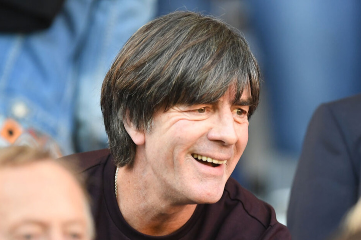 Huhu, Bundes-Jogi! Nationaltrainer Joachim Löw war wie so oft bei Heimspielen im Stadion des SC Freiburg.