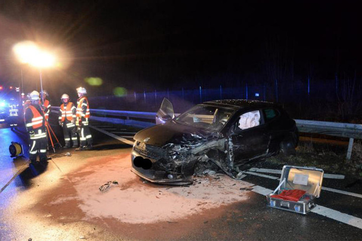 Ingesamt wurden fünf Personen bei dem Unfall verletzt.