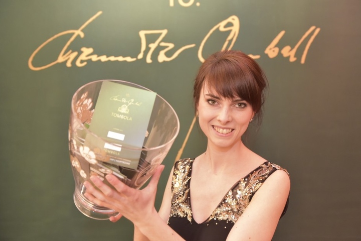 Glücksfee Christiane Döst, 28