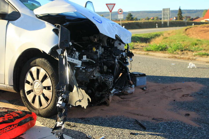 Beide Autos waren nach dem Unfall nur noch Schrott.
