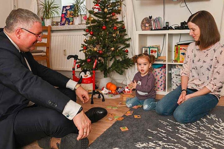 SPD-Politiker Thomas Baum mit Elena und Mutter Marie.
