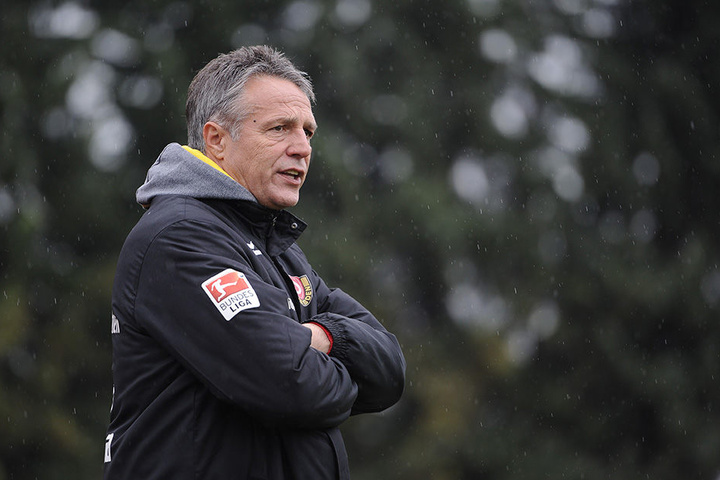 Dynamo-Trainer Uwe Neuhaus sah in
Neugersdorf „viele gute Ansätze“.