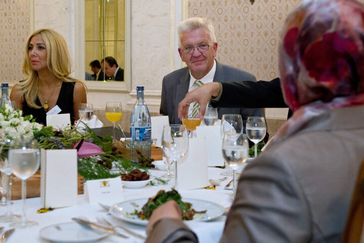 Baden-Württembergs Ministerpräsident Winfried Kretschmann (Grüne) beim Iftar-Empfang anlässlich des traditionellen muslimischen Fastenbrechens im Ramadan. (Archivbild)