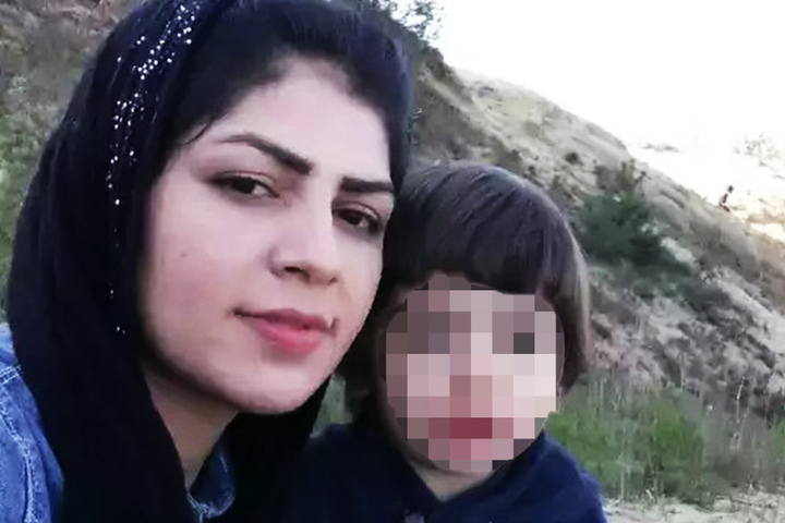 Aqele S. (25), hier mit ihrem jüngsten Sohn Suleman (3), wurde von ihrem
Ehemann ermordet.