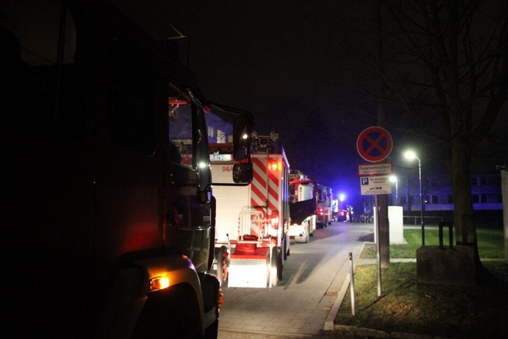Ein Großaufgebot an Einsatzkräften rückte an.
