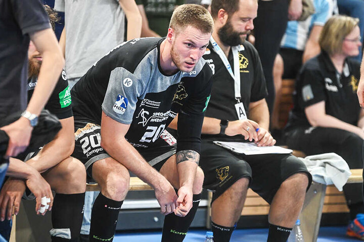 Betretene Miene nach der Niederlage bei HCE-Spieler Nils Kretschmer.
