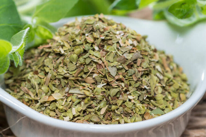 Oregano schmeckt getrocknet viel intensiver als das frische Kraut.