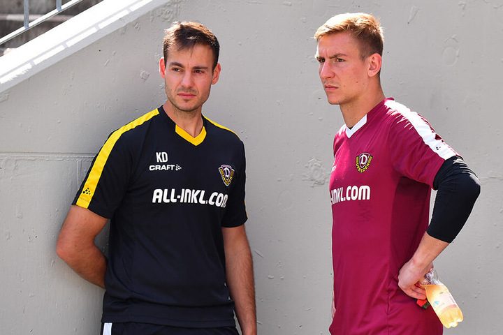 Physiotherapeut Korbinian Dötter mit Torwart Kevin Broll.
