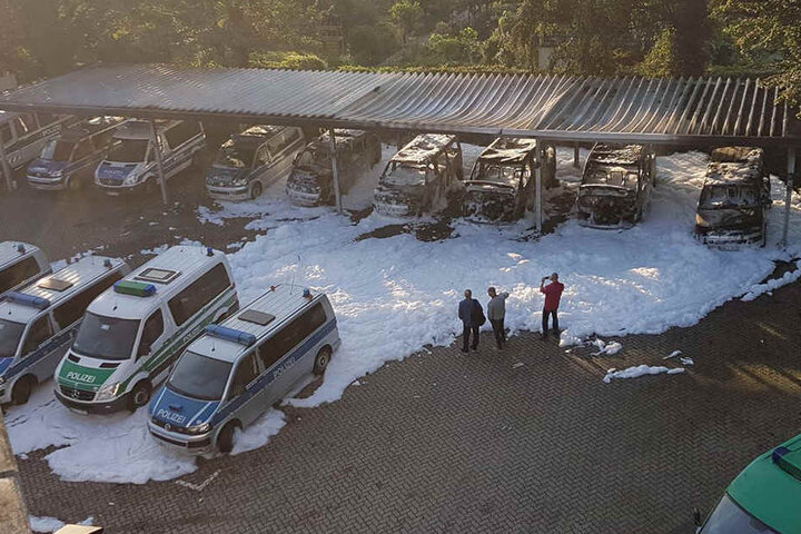 Und so sieht der Brandort an der Lerchenstraße von oben aus.