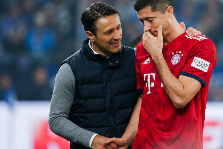Niko Kovac (l.) feiert mit dem Rekordmeister und Robert Lewandowski (r.) Siege am Fließband.