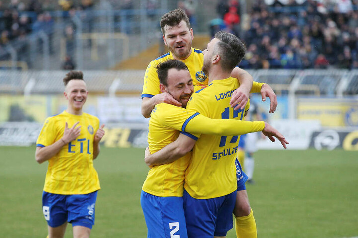 Seit 1966 führt der Verein als 1. FC Lokomotive Leipzig die Tradition weiter.