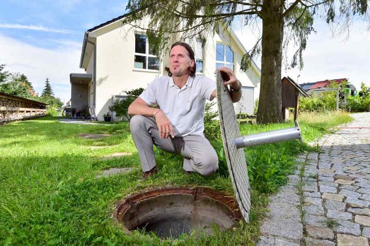Brunnen: Mit einem eigenen Brunnen für Garten, Brauchwasser und Toilettenspülung spart die Familie auch die Hälfte der Trinkwasser-Kosten.