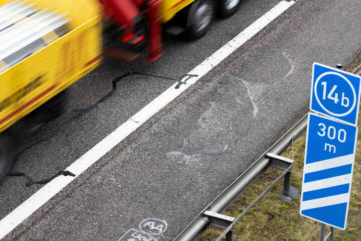Autofahrer sollten sich auf der A71 auf Umleitungen einstellen. (Symbolbild)