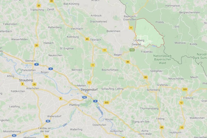 Bei Lindberg in Bayern ist es zu einem schweren Verkehrsunfall gekommen.