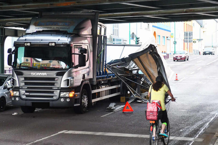 Die Unterführung ist nur für Fahrzeuge bis zu 3,6 Meter Höhe zugelassen.