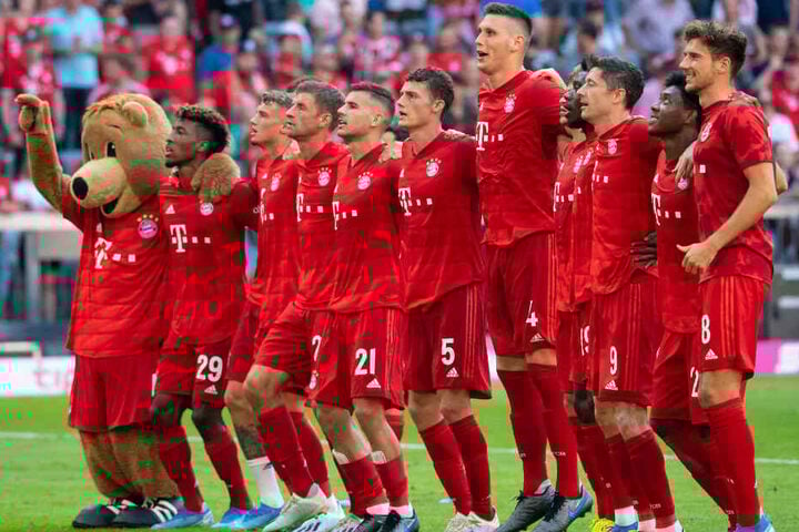 Der FC Bayern München feiert den zweiten Saisonsieg und trifft am nächsten Spieltag auf RB Leipzig.