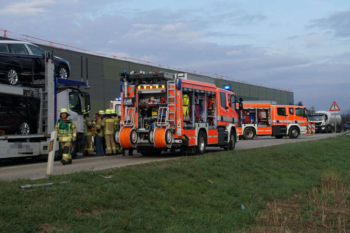 Auch Einsatzkräfte der Feuerwehr waren an der Unglücksstelle.
