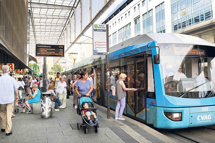 Immer weniger Rathausmitarbeiter nutzen ein Job-Ticket, um mit Bus oder Bahn auf Arbeit zu kommen.