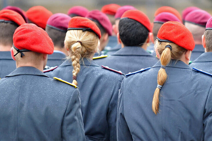 Auch aus den Reihen der Oberleutnants gibt es Kritik an dem Bundeswehroberhaupt.